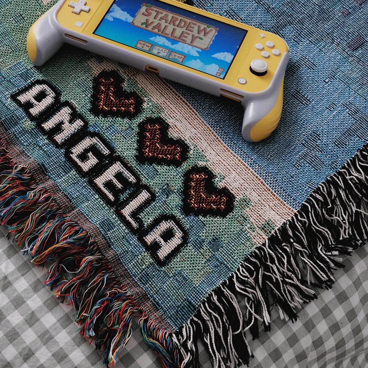 Personalized 8-Bit Retro Gaming Happy Couple Woven Blanket